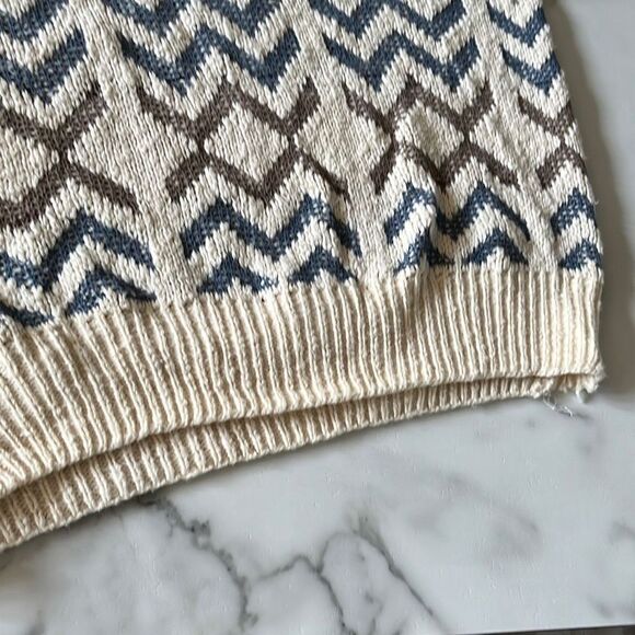 Vintage Inc. Chevron Sweater Sz. M - Picture 4 of 8